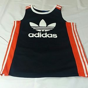 Adidas sport sleeveless size Medium.